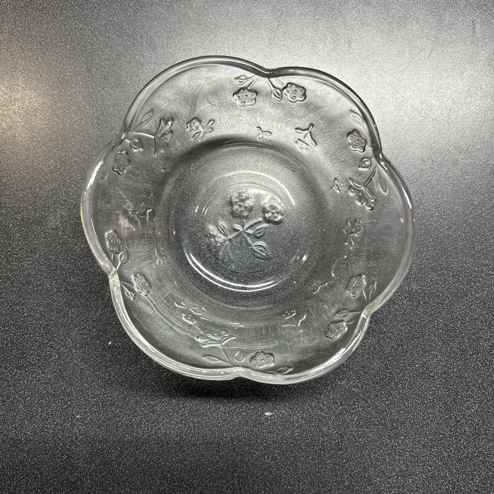 Anchor Hocking Savannah Dip Bowl - B86 Thick Clear Glass Scalloped Edge